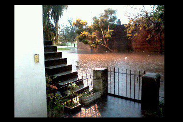 Diluvio en Santa Fe: cayeron 185mm y se suspendieron las clases