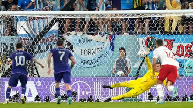 Mal momento. Lionel Messi impactó de zurda