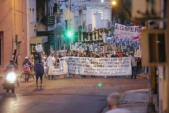 Masiva marcha donde la Multisectorial volvió a las calles