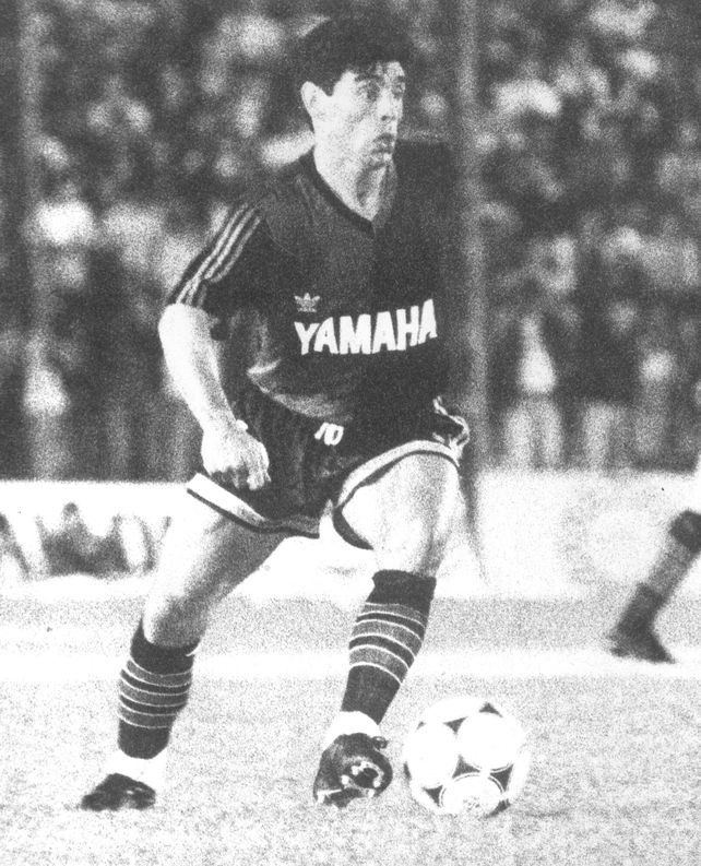 Increíbles imágenes del paso de Diego por Rosario y por Newells