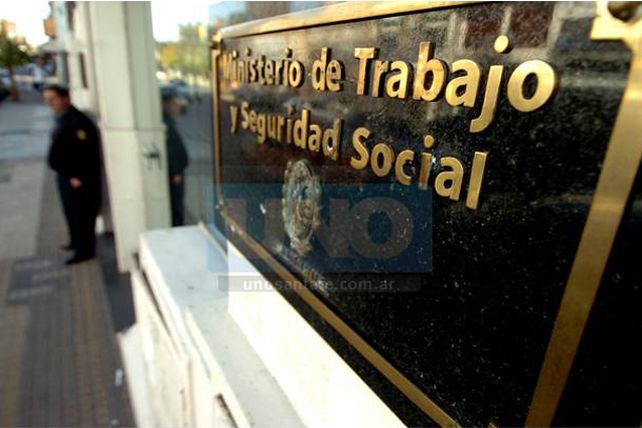 Trabajo dispuso pasar a un cuarto intermedio en el conflicto de Naranpol