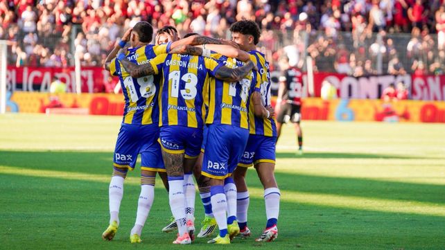 El festejo fue otra vez todo de Central en el clásico. Un 2 a 0 inapelable en el Coloso.