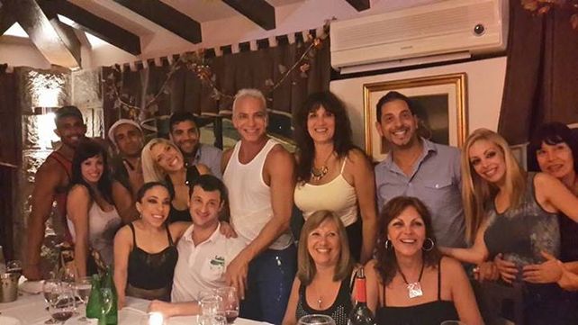 Flavio Mendoza festejó su cumpleaños vestido de mujer