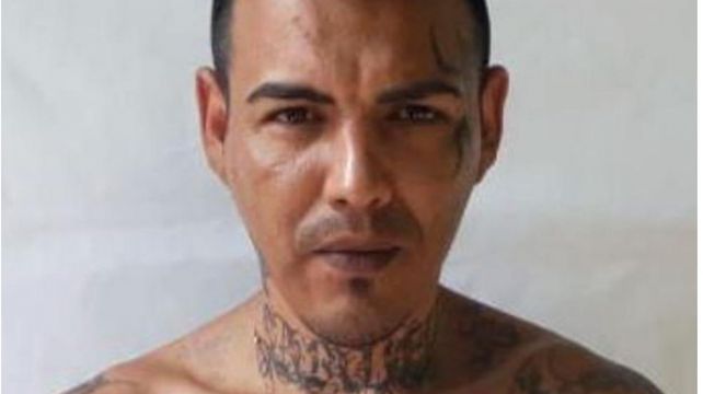 Claudio Javier Mansilla tiene 38 años y por él ofrecen 1 millón de pesos de recompensa.