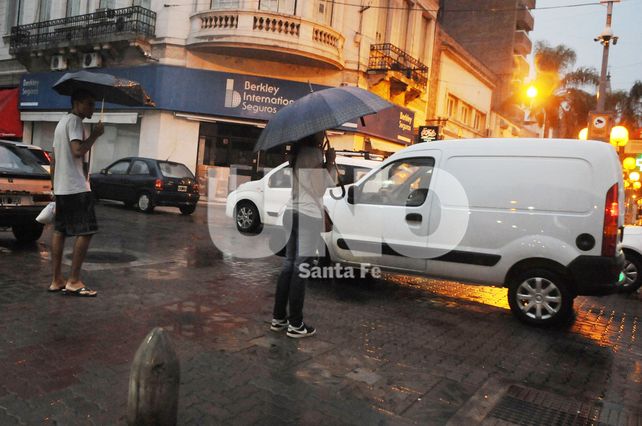 Llegó la lluvia y emitieron un alerta meteorológico por tormentas intensas para Santa Fe