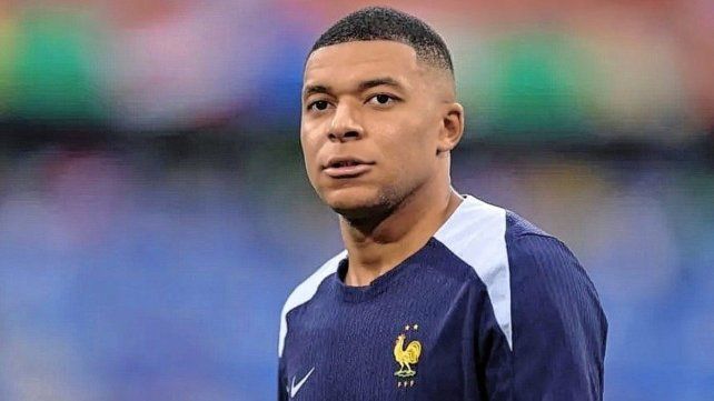Kylian Mbappé durante su estadía en la Eurocopa con Francia.