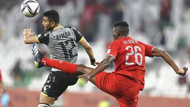 Al Ahly de Egipto será rival de Bayern Munich en una semifinal del Mundial de Clubes. 