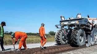 El gobierno de Entre Ríos avanza el Plan de Recuperación de rutas provinciales.