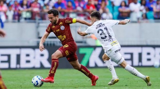El Santos viene de perder 2 a 0 ante Bahía y Juan Pablo Vojvoda tendrá el duro desafío de hacerse cargo. El objetivo del ex-Newells será salvarlo del descenso.&nbsp;
