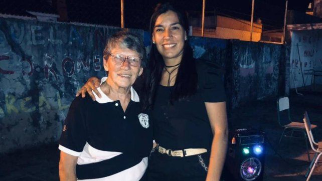 Adela terminó la secundaria: Siempre quise aprender y mi momento llegó