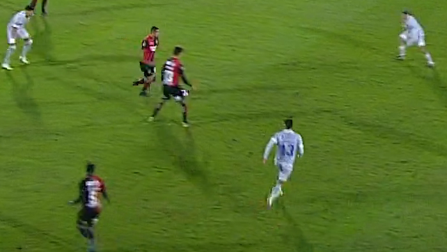 Newells lo definió sobre el cierre con un golazo de Mosquera