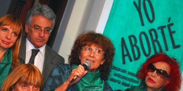 Presentan un proyecto para legalizar el aborto con el apoyo de 33 diputados nacionales