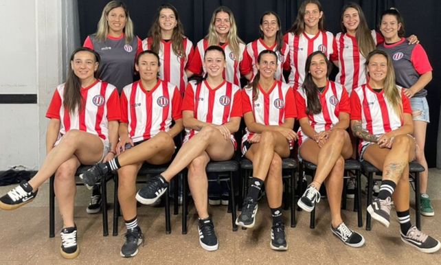 Las rosarinas.&nbsp; El plantel de futsal femenino que jugarán el torneo nacional de selecciones desde este jueves.&nbsp; &nbsp;