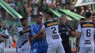 Godoy Cruz y San Martín (SJ) se cruzan en clásico cargado de tensión por el descenso