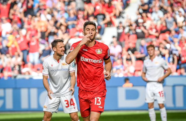Con un gol de Alario, el Leverkusen superó a Unión Berlín