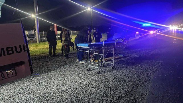 Paraná: dos personas lesionadas tras caer de una moto en el Acceso Norte.