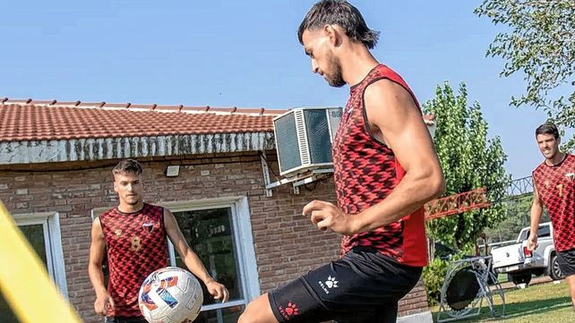 Colón confirmó dos amistosos más la próxima semana en el previo