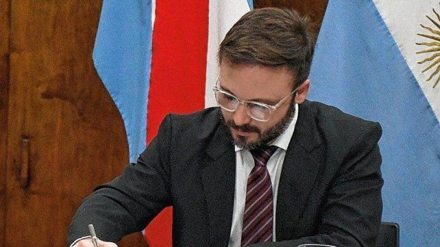 Azcué reafirmó su deseo de ser el intendente que una a la ciudad y deje atrás las divisiones.