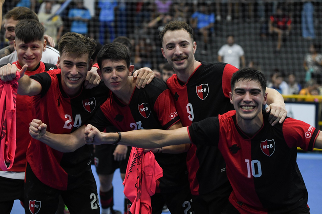 Newells ganó y dejó sin invicto a Franja de Oro.