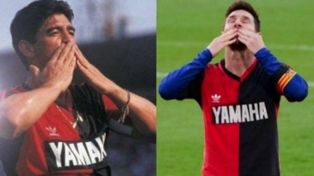Diego Maradona y Lionel Messi con la camiseta de Newells.&nbsp;