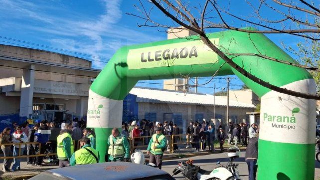 Paraná: gran convocatoria en la Maratón Escolar de la E.S. N° 28 Nuestra Señora de Guadalupe