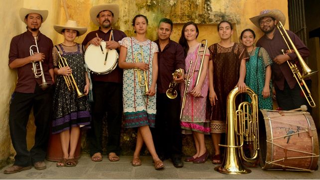 La Mixanteña de Santa Cecilia, llega a Paraná