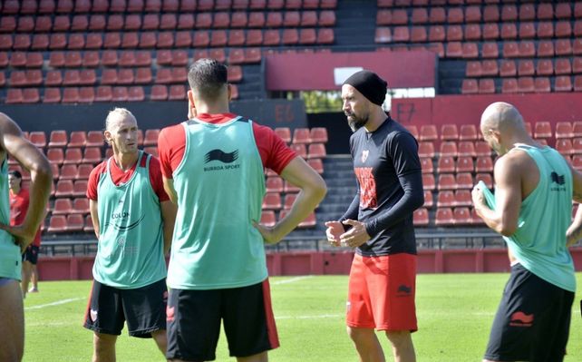 El mediocampo, el gran dilema de Domínguez