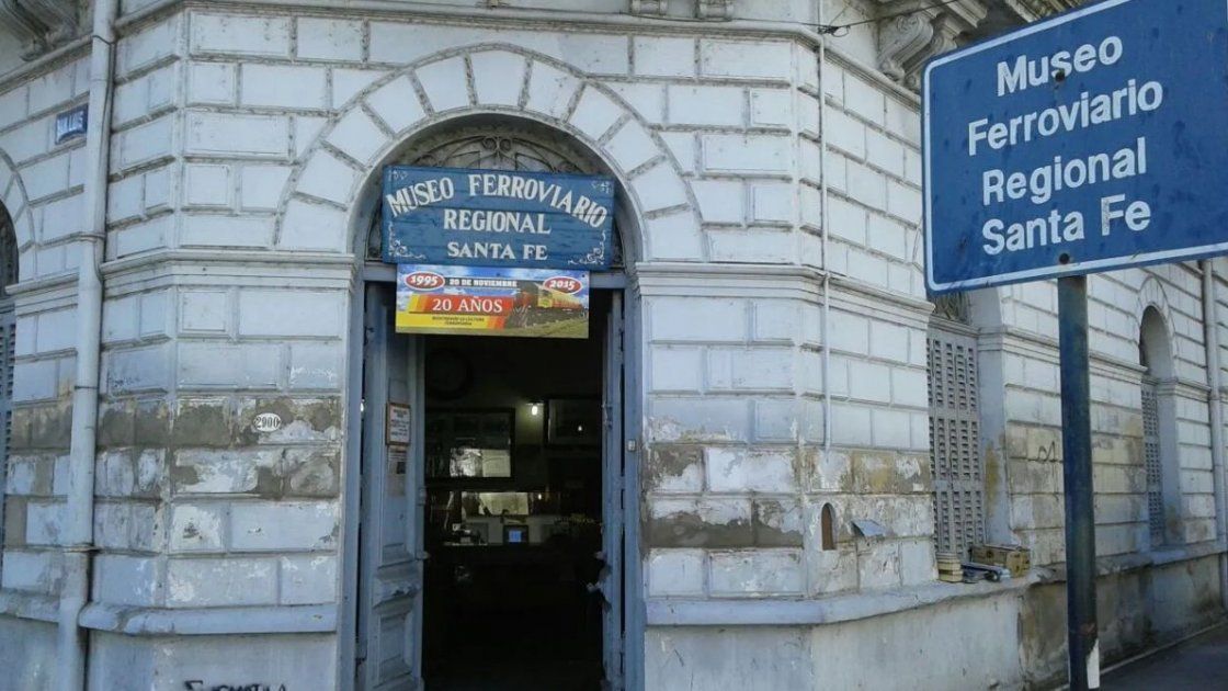 Spiffing Prints Ogni Pollice The Chief Santa Fe Travel Train - Poster - Foto 6