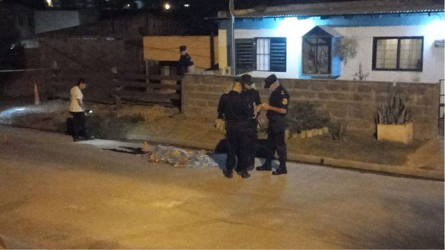 En las primeras horas de este sábado se constató que un hombre fue acribillado en barrio El Morro de Paraná. La Policía trabaja para esclarecer el hecho