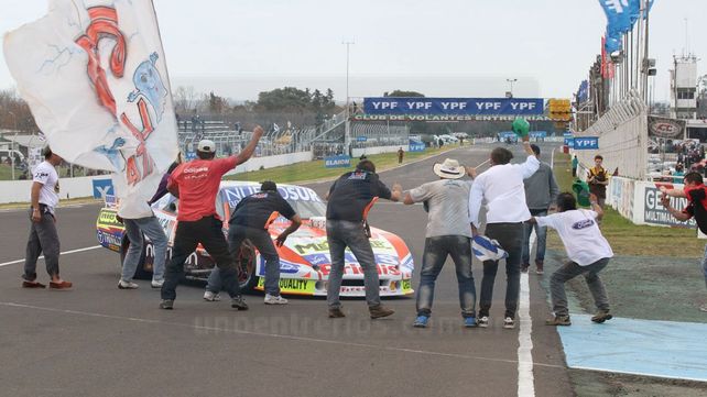 Postales del TC en Paraná