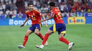 España quiere levantar el trofeo por cuarta vez en su historia.