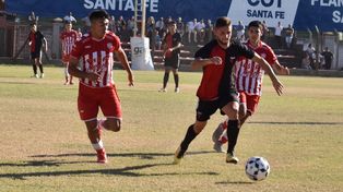 Reparto de puntos sin goles en el Clásico liguista