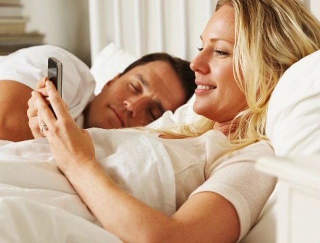 Un estudio reveló que la privación del sueño tiene un impacto severo en la vida de pareja