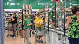 La municipalidad analizará horarios de cierre y protocolos en supermercados