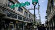 Paraná comenzó a instalar un techo de paraguas en la Peatonal San Martín