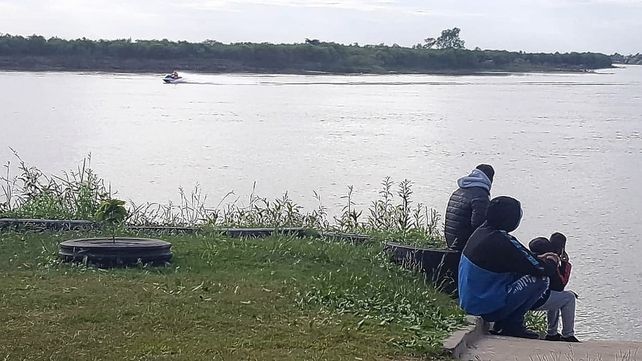 Policía desaparecido en el río: desgarrador relato de un amigo que viajaba en la lancha