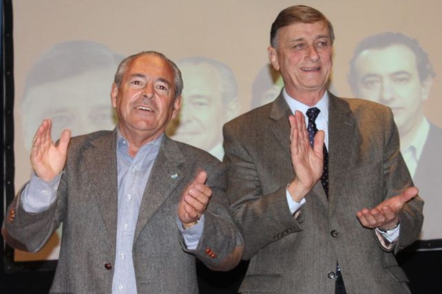 Que el gobierno nacional deje de prometer puentes y cumpla la ley de coparticipación