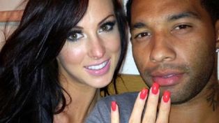 Un futbolista se grabó teniendo sexo con su esposa y lo echaron