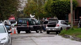 Un policía de la Federal mató a un joven que le robó las tazas del auto