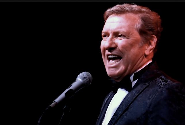 Miguel Tottis tiene una destacada trayectoria nacional e internacional y sus temas fueron interpretados por artistas como Luis Miguel