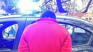 Detuvieron a un hombre en Rosario por exhibicionismo: descubrieron que tenía un pedido de captura activo