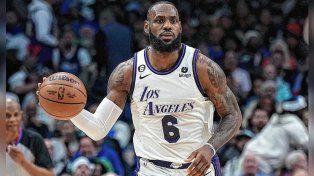 LeBron James marcó 38 puntos, pero no alcanzó&nbsp;