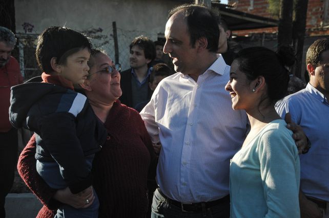 Santa Rosa de Lima sumó nuevo pavimento y la Línea 18 retoma su recorrido Santa Rosa de Lima sumó nuevo pavimento y la Línea 18 retoma su recorrido
