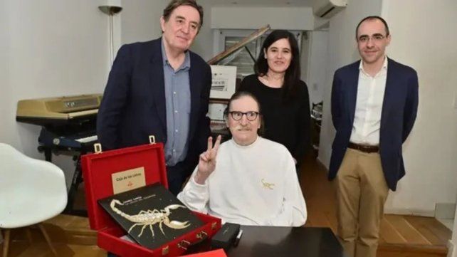 España: Charly García cedió parte de su obra