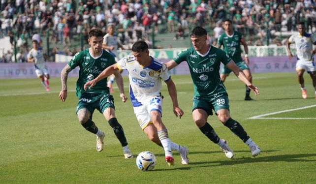 Gaspar Duarte fue titular contra Sarmiento y si está bien desde lo físico, Holan lo utilizaría nuevamente.