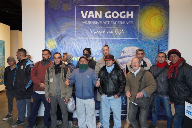 Escuelas y refugios del municipio disfrutaron de la muestra Van Gogh