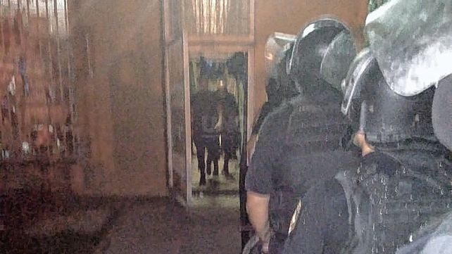 La subcomisaría de barrio Santa Rosa de Lima de donde quisieron fugarse los presos.&nbsp;