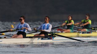 Ingrid Marcipar de Regatas clasificó a dos finales en el Panamericano de Chile.