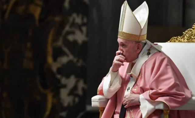 El Vaticano se pronunció contrario a bendecir a las parejas de personas del mismo sexo