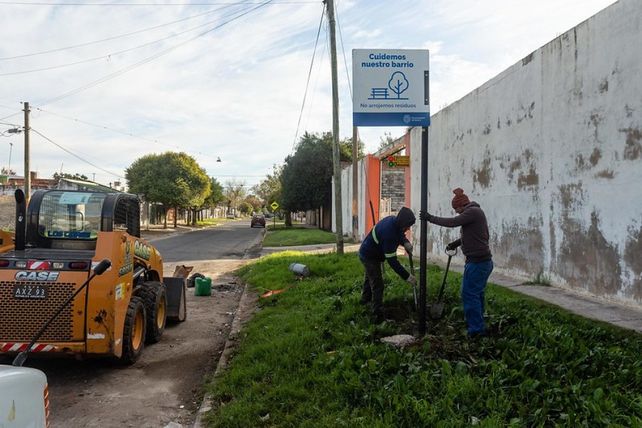 La intervención incuye la eliminación del minibasural y un trabajo de concientización.